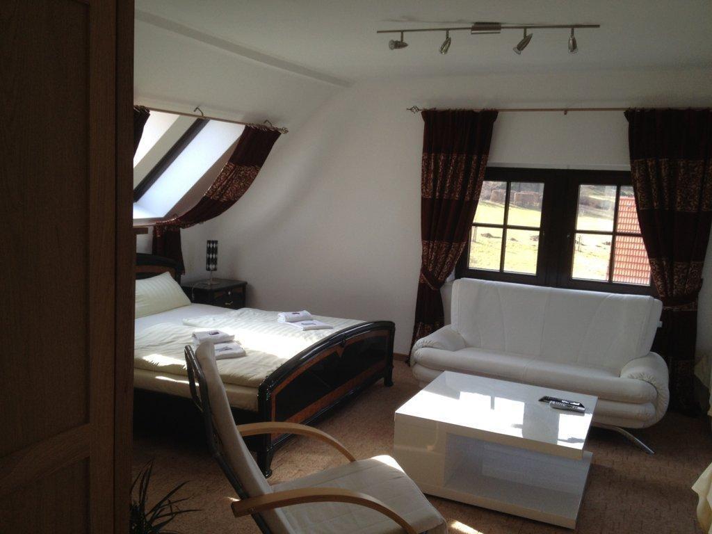 Hotel Ausspann Heidenau  Exteriör bild